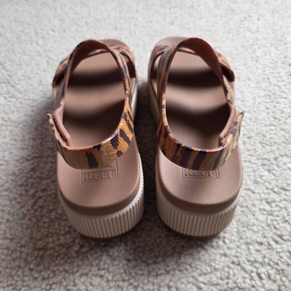 REEF Water Vista Higher Sandal Size 6 Womens Platform Leopard Animal Print NWOT - Picture 5 of 8